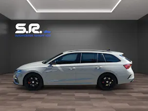 SKODA Octavia Combi 2.0 TSI DSG RS