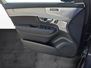 VOLVO XC90 2.0 T8 TE Black Edition eAWD