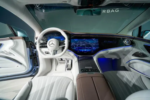 MERCEDES-BENZ EQS 500 4Matic AMG Line