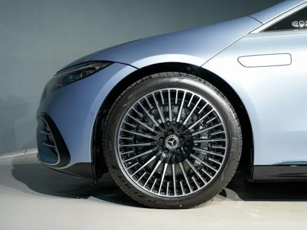 MERCEDES-BENZ EQS 500 4Matic AMG Line