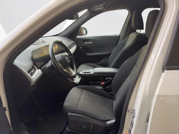 BMW iX1 xDrive30