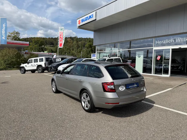 SKODA Octavia Combi 1.5 TSI Clever DSG