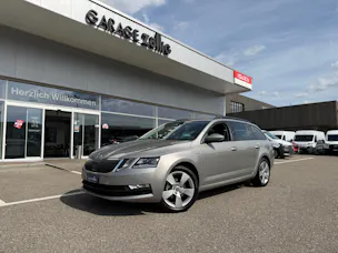 SKODA Octavia Combi 1.5 TSI Clever DSG