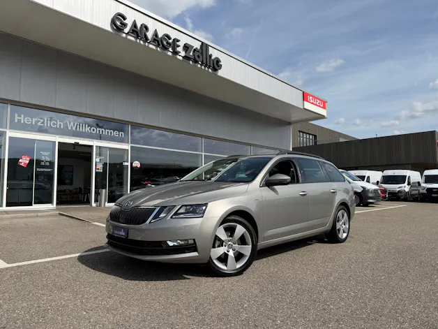 SKODA Octavia Combi 1.5 TSI Clever DSG