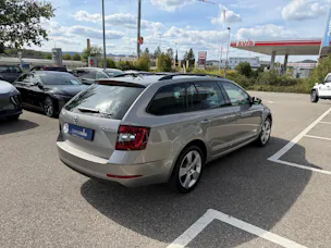 SKODA Octavia Combi 1.5 TSI Clever DSG