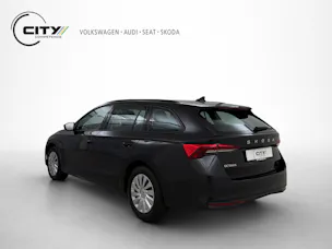 SKODA Octavia Combi 1.5 eTSI Essence DSG