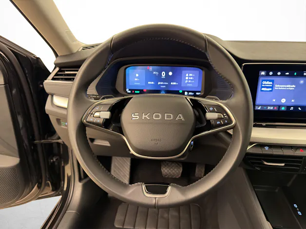 SKODA Octavia Combi 1.5 eTSI Essence DSG