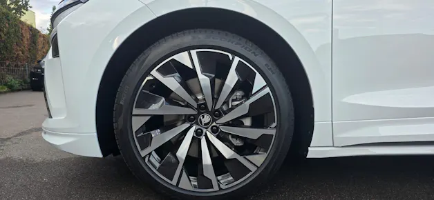 SKODA Enyaq 85x Sportline 4x4