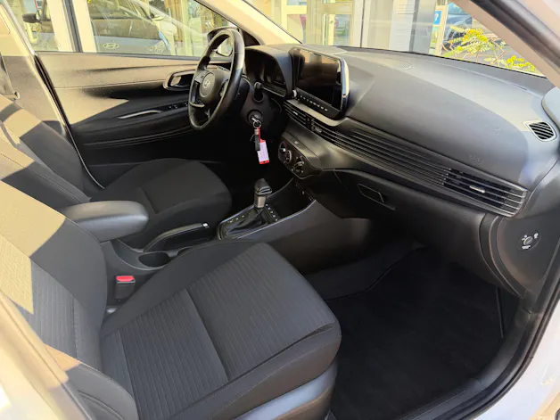 HYUNDAI i20 1.0 T-GDi Amplia DCT