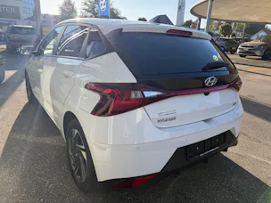 HYUNDAI i20 1.0 T-GDi Amplia DCT