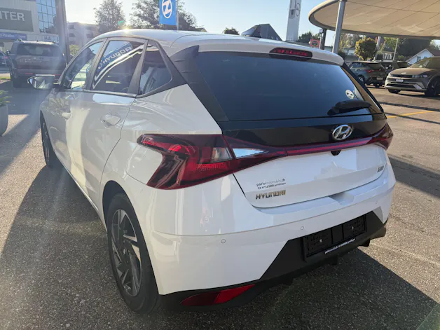 HYUNDAI i20 1.0 T-GDi Amplia DCT