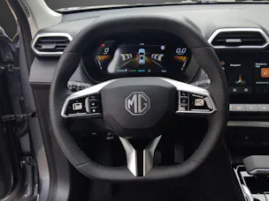 MG ZS 1.5 HEV Luxury