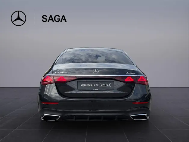 MERCEDES-BENZ E 220 d AMG Line 4matic
