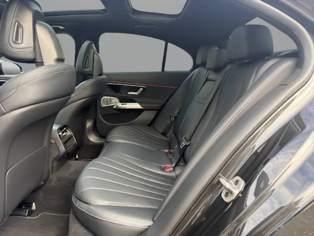 MERCEDES-BENZ E 220 d AMG Line 4matic