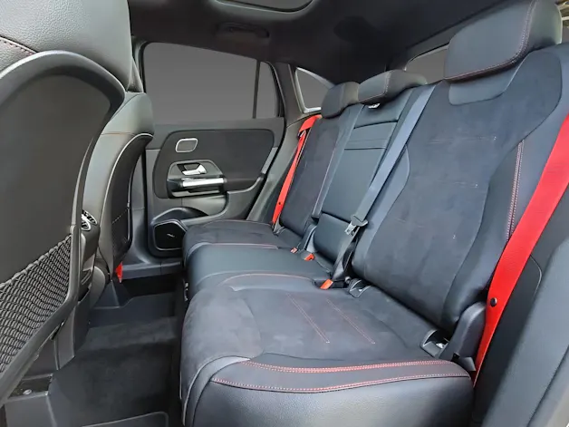 MERCEDES-BENZ GLA 35 4Matic
