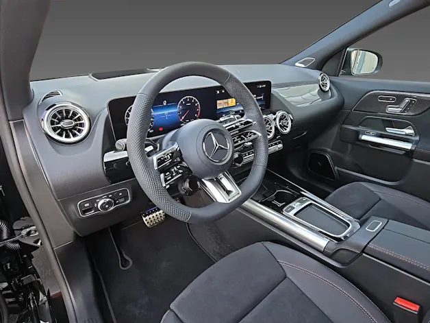 MERCEDES-BENZ GLA 35 4Matic
