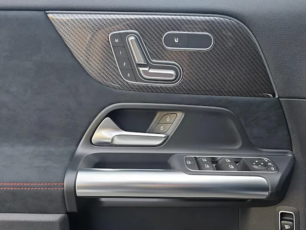 MERCEDES-BENZ GLA 35 4Matic