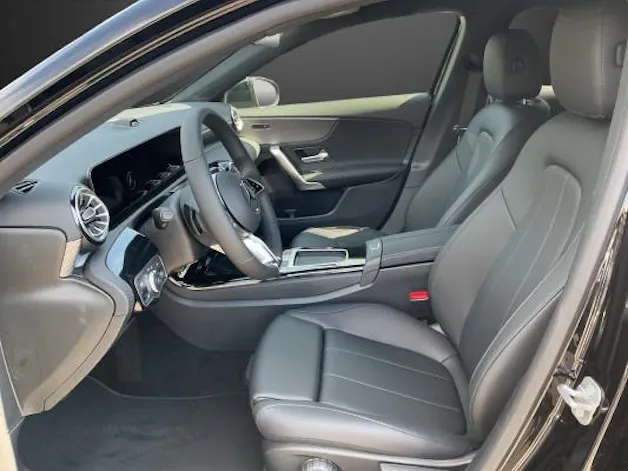 MERCEDES-BENZ A 200 Night Star 7G-DCT