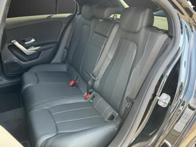 MERCEDES-BENZ A 200 Night Star 7G-DCT