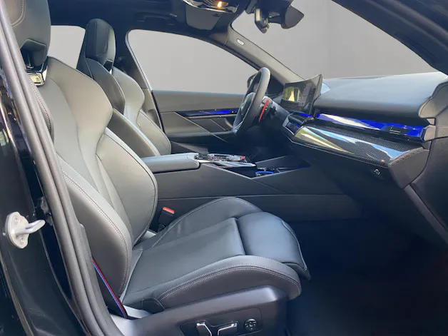 BMW M5 xDrive Touring