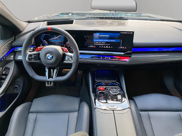BMW M5 xDrive Touring
