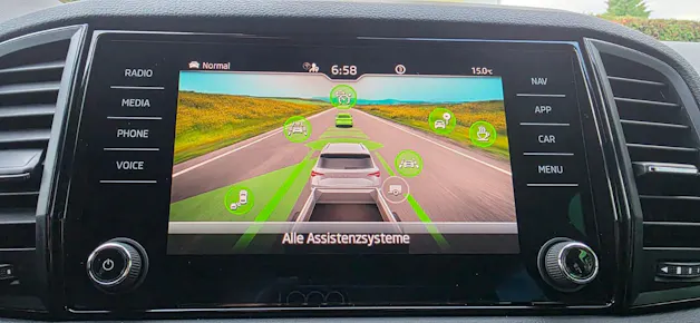 SKODA Karoq 2.0 TDI CR Sport Line 4x4 DSG