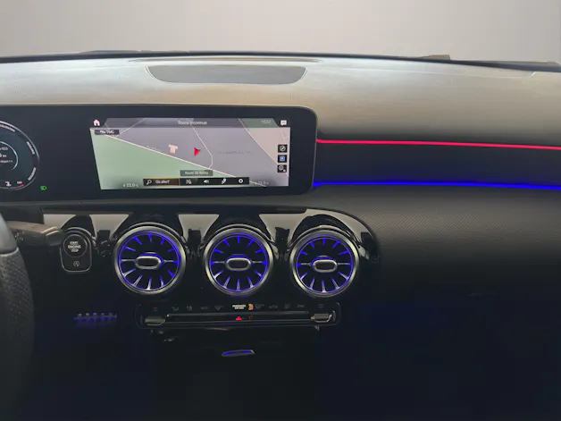 MERCEDES-BENZ A 250 AMG Line 7G-DCT