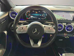MERCEDES-BENZ A 250 AMG Line 7G-DCT