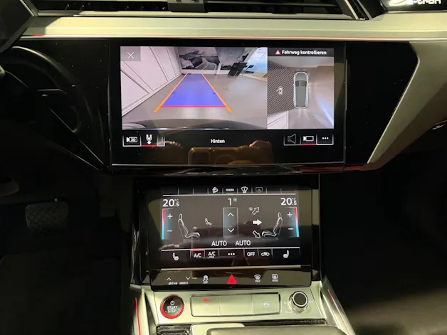 AUDI e-tron S quattro