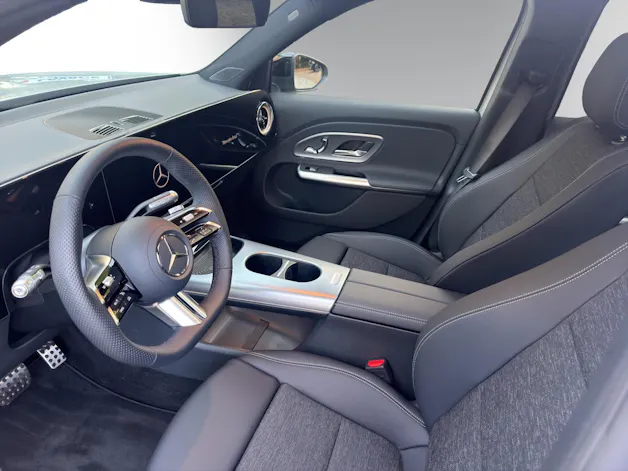 MERCEDES-BENZ GLB 200 4Matic 8G-Tronic