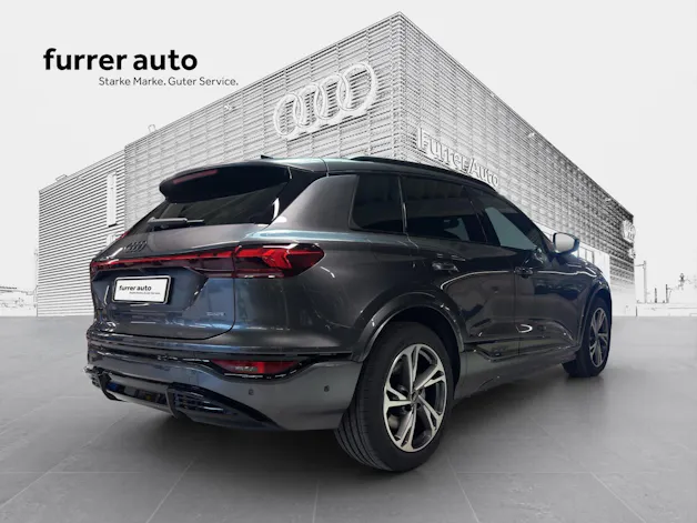 AUDI Q6 e-tron quattro
