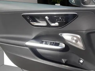 MERCEDES-BENZ C 220 d T 4 M Swiss Star