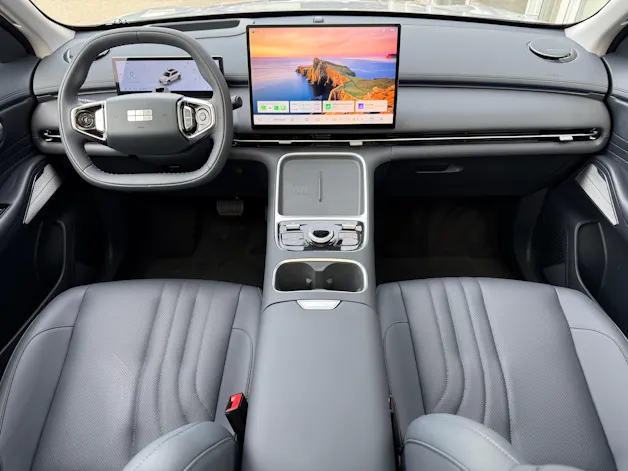 Geely STARRAY EM-i Max+29.8 kWh cloudveil silver
