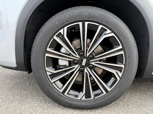 Geely STARRAY EM-i Max+29.8 kWh cloudveil silver