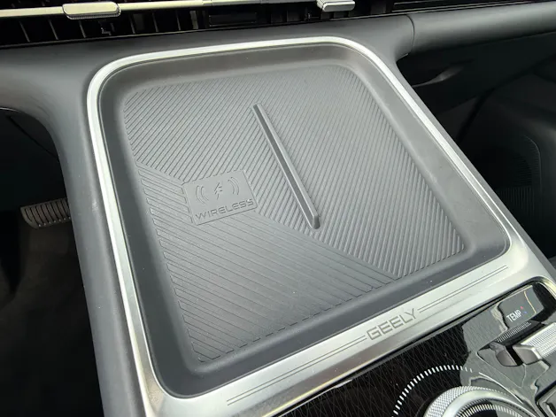 Geely STARRAY EM-i Max+29.8 kWh cloudveil silver