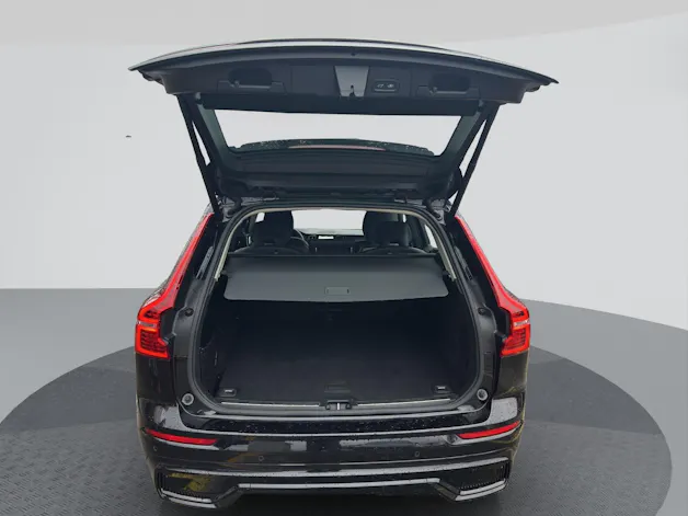 VOLVO XC60 B4 Diesel Mild Hybrid AWD Plus Dark Geartronic