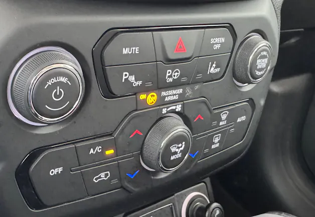 JEEP Renegade 1.5 MHEV Swiss Limited Plus