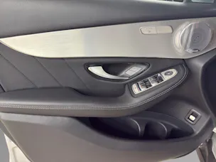 MERCEDES-BENZ GLC 300 AMG Line 4Matic