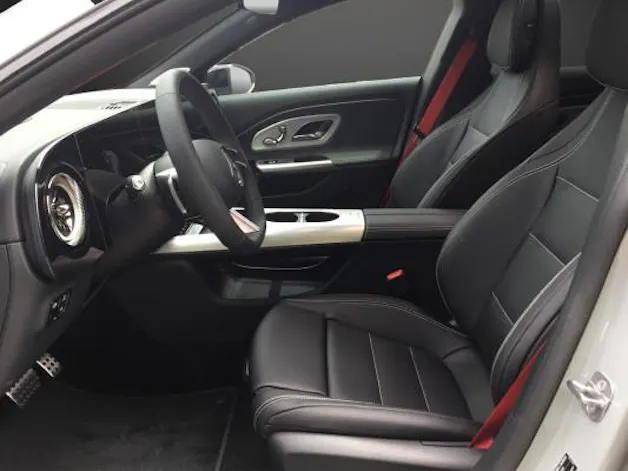 MERCEDES-BENZ CLA SB 220 4M 8G-DCT