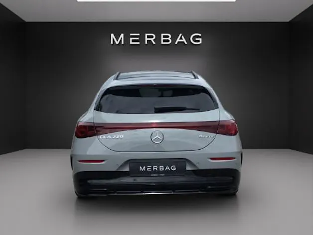 MERCEDES-BENZ CLA SB 220 4M 8G-DCT