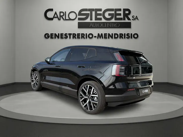 VOLVO EX30 P5 69 kWh Long Range Xcentric Black Edition