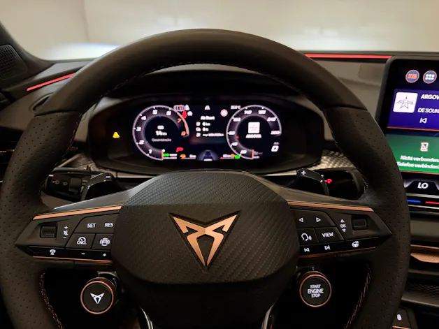 CUPRA Terramar 1.5 eHybrid DSG VZ