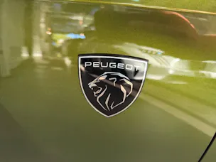 PEUGEOT 408 1.2 Hybrid GT