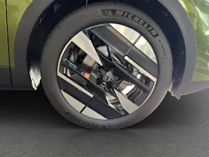 PEUGEOT 408 1.2 Hybrid GT