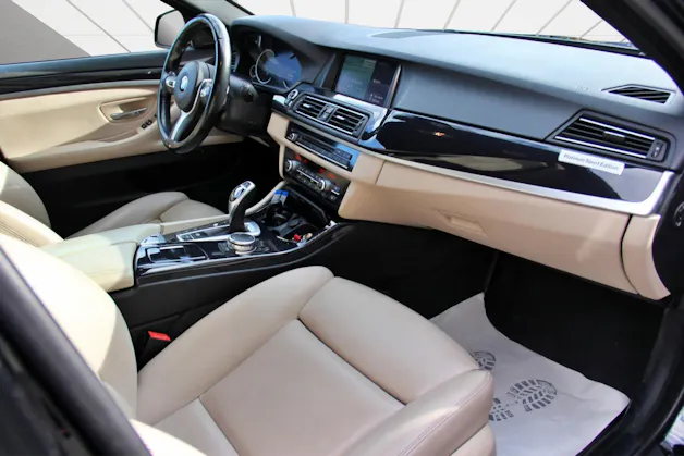 BMW 530d Touring xDrive Platinum Sport Edition