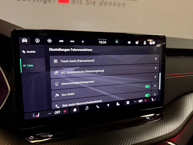 SKODA Octavia Combi 2.0 TSI DSG RS