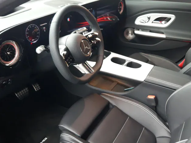 MERCEDES-BENZ CLA 220 4Matic SB