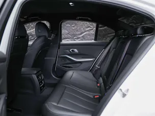 BMW M340i xDrive Steptronic M Sport Pro *Facelift*Werksgarantie*Lenkradheizung*Head Up Display*360° Kamera*