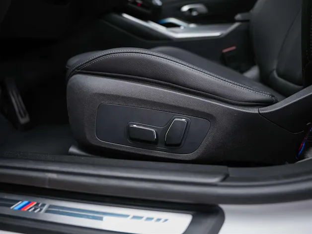 BMW M340i xDrive Steptronic M Sport Pro *Facelift*Werksgarantie*Lenkradheizung*Head Up Display*360° Kamera*