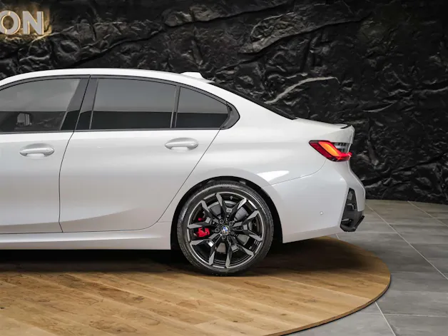 BMW M340i xDrive Steptronic M Sport Pro *Facelift*Werksgarantie*Lenkradheizung*Head Up Display*360° Kamera*